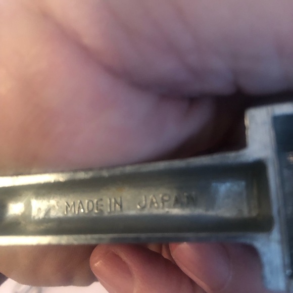 Vintage aluminum? Lightweight garlic press. Made in Japan- collectible -used - Picture 3 of 7